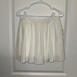 Old Navy White Pleated Mini Skirt NWT
